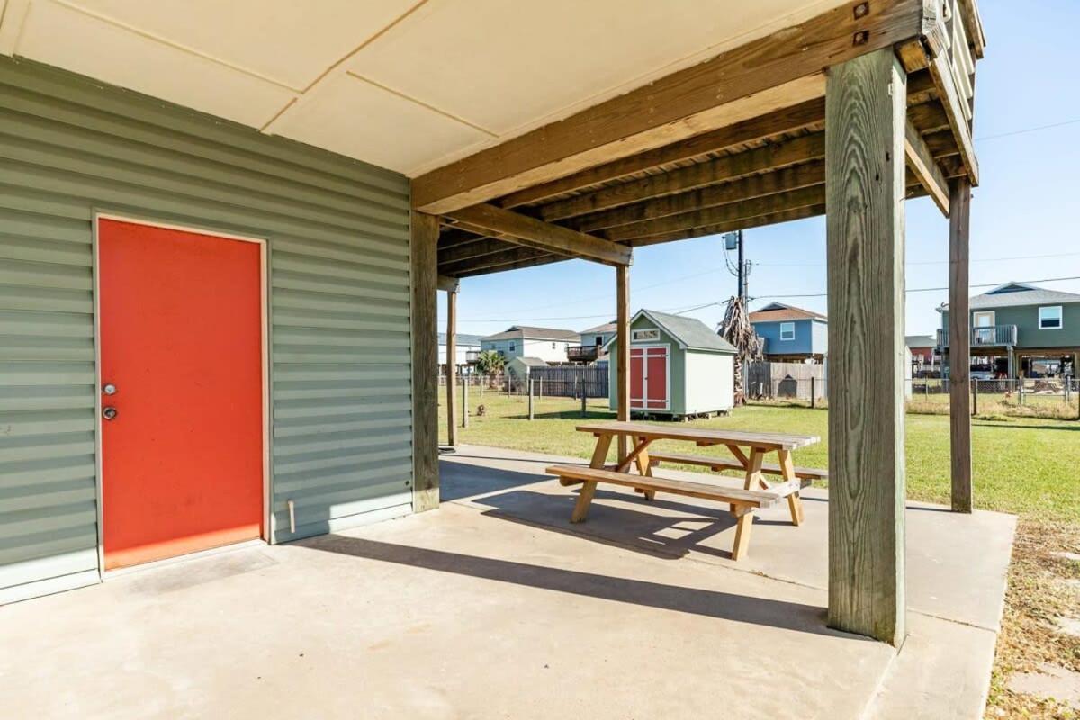 Casa De Las Olas - Huge Fenced Yard, Massive Outdoor Shower, Great Breezes From Deck! Surfside Beach Eksteriør bilde